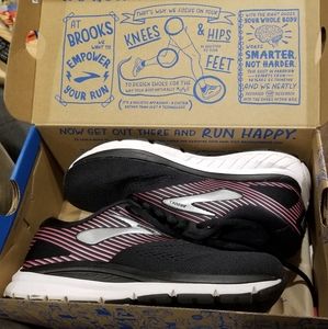 Brooks women's Addiction 14 7.5 2E extra wide